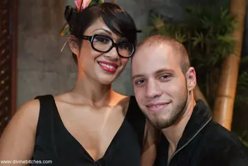 DragonLily – Asian MILF in Glasses Dominates Sub Outdoors