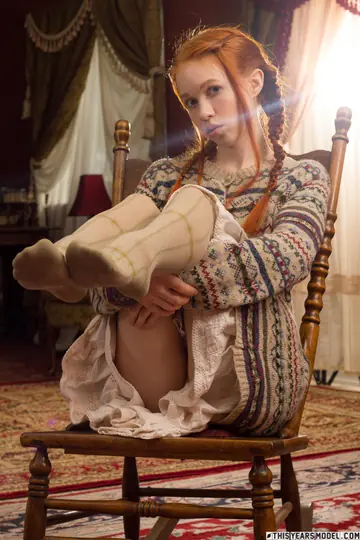 Redhead PAWG in Socks Shows Off Her Big Ass