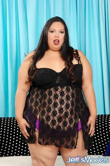 Lorelai Givemore – Thick Latina in Lingerie and Heels Swallows Cum After a Blowjob