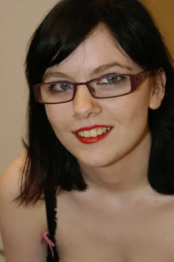 Jessica Lo – Busty Brunette Strips Off Her Lingerie for Group Handjob and a Cumshot