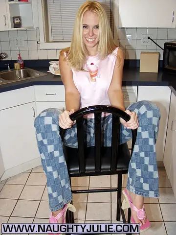 Naughty Julie – Blonde in Jeans Masturbates Her Pussy and Asshole in the Kitchen