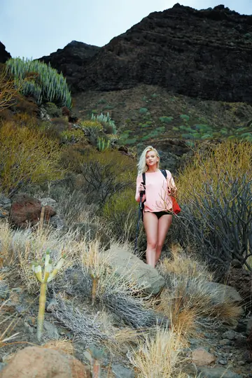Nika N – Blonde with Small Natural Tits Fingers Her Pussy Outdoors