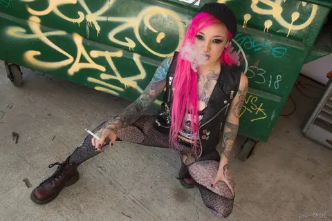 Kelsi Lynn: Petite Brunette with Tattoos Spreads Her Pussy – photo 2 of 17