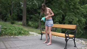 Ria Hill – Brunette with Natural Tits Takes Anal and Gets a Cumshot