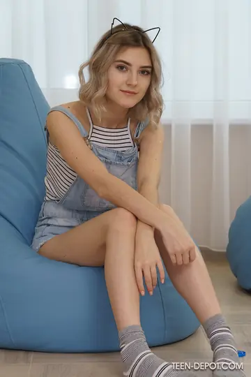 Blonde PAWG in Socks Pulls Panties Aside and Spreads Her Pussy