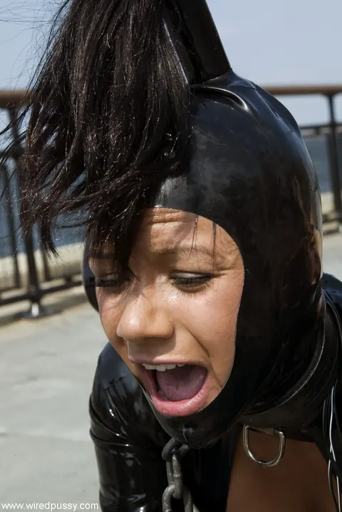 Nadia Styles: Thick Latina Dominatrix Binds and Licks Submissive Outdoors – photo 15 of 20
