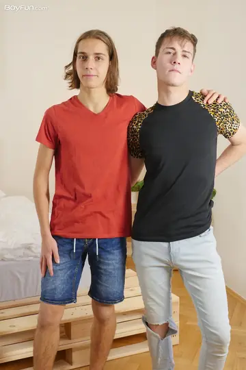 Man Strips and Poses Fully Nude