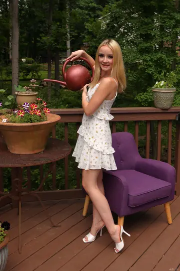 Maria Kazi – Pale Blonde with Natural Tits Spreads Her Pussy