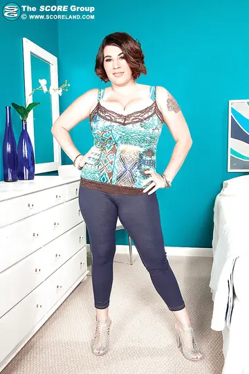 Elaina Gregory – Thick Brunette Strips Out of Her Jeans and a Skirt