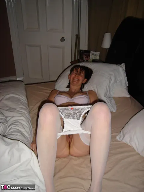 Mature Brunette Changes Stockings Before Sex – photo 12 of 16