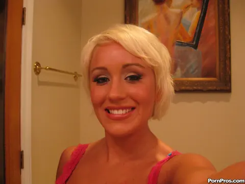Tristan Taylor: Short-Haired Blonde Pulls Panties Aside in the Bedroom – photo 1 of 16