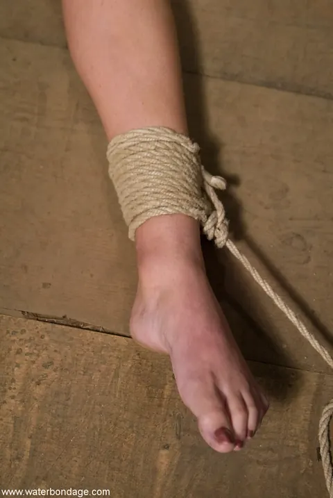 Wenona: Tall Brunette Bound in Bondage Restraints While Nude – photo 1 of 21