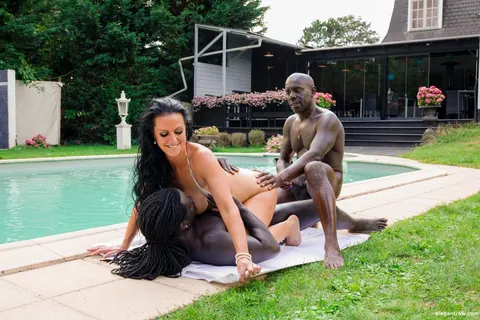 Texas Patti: Busty Brunette MILF Takes Interracial DP Poolside – photo 21 of 21
