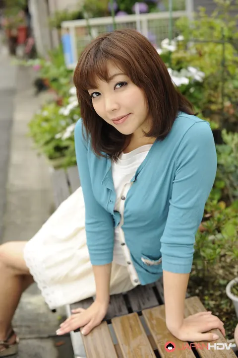 Juri Kitahara: Japanese Brunette in a Skirt and Heels Poses Outdoors – photo 7 of 15
