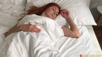 Kate Gold – Thick Czech Redhead Undresses for a Blowjob and Sex