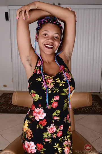 Oya – Thick Ebony Brunette in Stockings Spreads Her Hairy Pussy