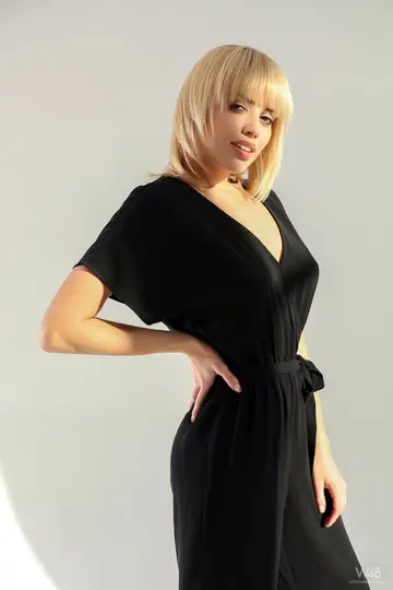 Margarita D – Blonde Cups Her Big Natural Tits in High Heels