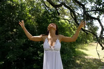 Vyness Lucero – Tall Latina Amateur with Big Natural Tits Models Outdoors in a Dress