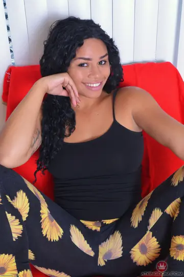 Millie Stone – Ebony Babe with Big Natural Tits Pulls Panties Aside and Spreads Her Pussy