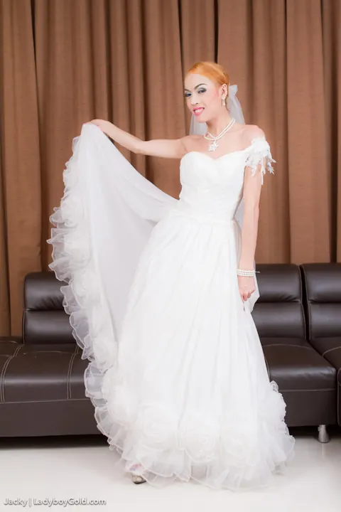 Thai Trans Redhead Bride Removes Her Gown for Butt Plug and Dildo – photo 9 of 21