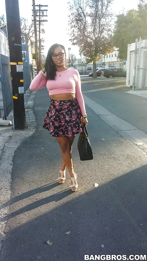 Porsha Carrera: Thick Ebony Latina Shows Off Her Thong and Phat Ass Outdoors – photo 1 of 16