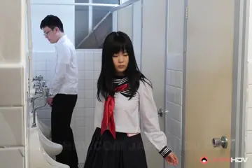 Sayaka Aishiro – Japanese Brunette in Uniform Gives a Blowjob and Handjob Outdoors