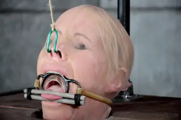 Simone Sonay – Blonde MILF in Heels Has Sex and Takes Cum in Pussy