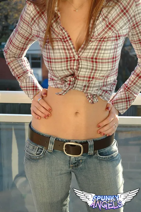 Redhead PAWG Bound in Jeans and Tied Shirt Outdoors – photo 7 of 12