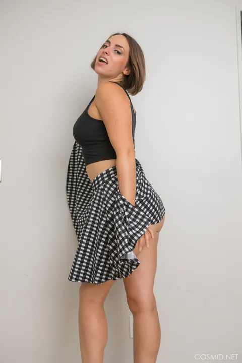 Karly Peters: Brunette PAWG Strips Out of Her Panties – photo 5 of 16
