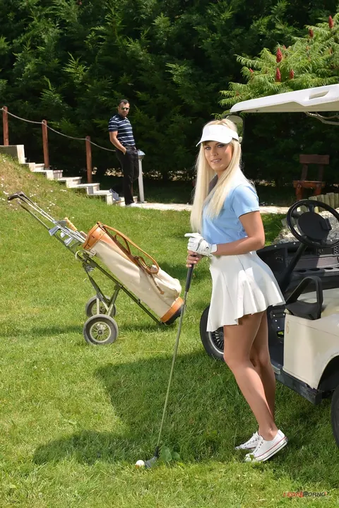 Candee Licious: Petite Blonde Fucks Golf Instructor Outdoors and in the Car – photo 3 of 20