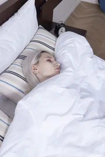 Sofia Sey – Slim Russian Blonde Plays with a Dildo on Her Hairy Pussy