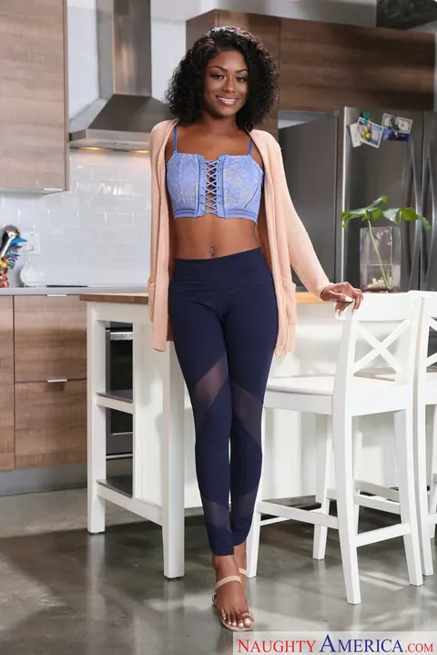 Evi Rei: Curly Ebony Brunette Shows Her Big Tits in High Heels – photo 1 of 20