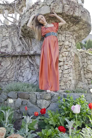 Karissa Diamond – Petite Ukrainian Brunette Strips Out of Her Dress in Nature