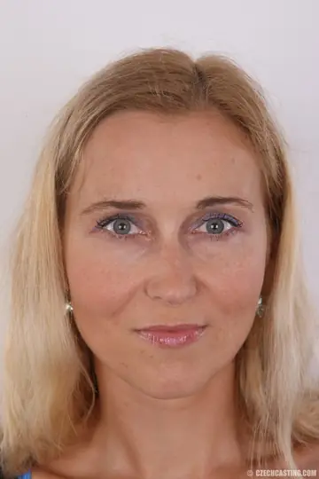 Carolina Ilsa – Blonde Czech MILF Strips Out of Her Lingerie