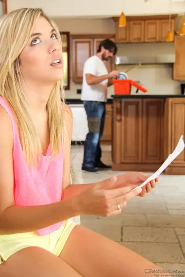 Lia Lor – Blonde in Shorts Fucks on the Kitchen Counter