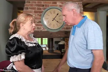Speedy Bee – Busty British Brunette Uses a Kitchen Tool Then Sucks Cock