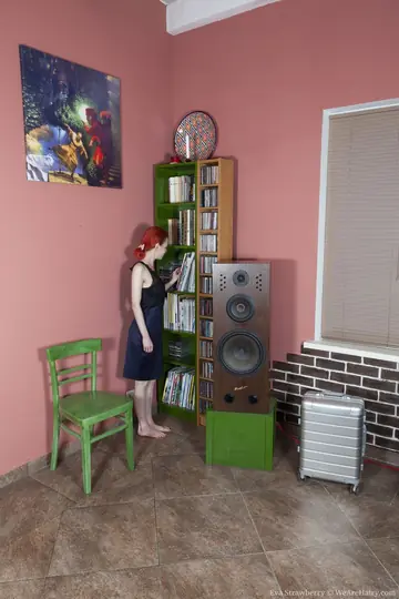 Eva Strawberry – Redhead in a Skirt Lifts Arms and Fingers Her Hairy Muff