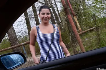 Kate Hill – European Brunette Strokes and Sucks Before Outdoor Sex
