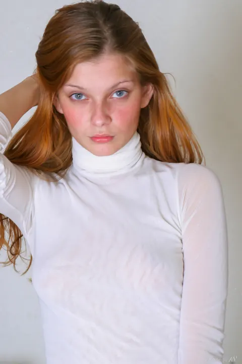 Pale Redhead Strips and Spreads Her Pussy – photo 2 of 21