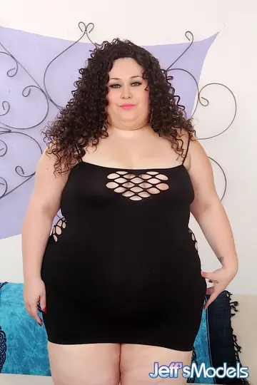 Jayden Heart – BBW Brunette Strips and Sucks Cock Until He Cums