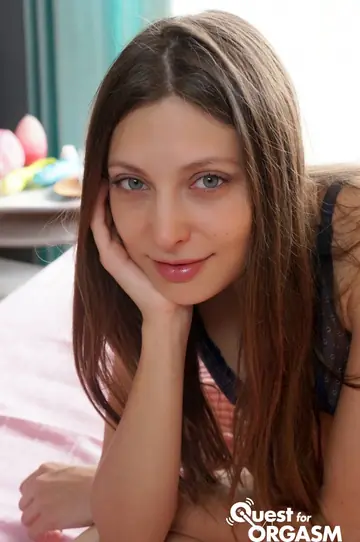 Talia Mint – Skinny Ukrainian Brunette Toys Her Pussy and Spreads Wide
