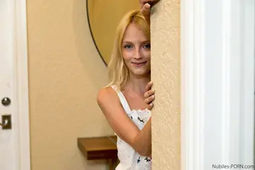 Slim Blonde Rides Him Cowgirl Before Missionary and Cum on Her Ass