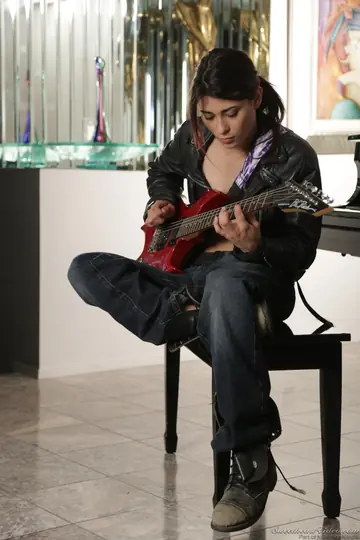 Shyla Jennings – Skinny Brunettes in Boots Kiss, Lick and Finger in Lesbian Sex
