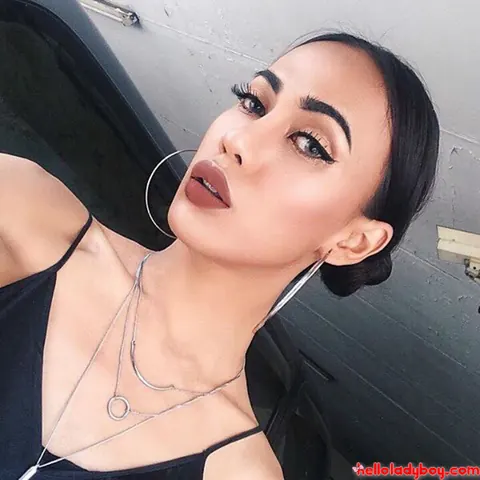 Busty Asian Trans Woman Poses Nude and Displays Her Cock – photo 5 of 19