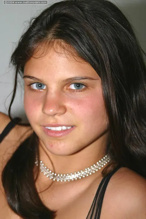 Thick Brunette Strips Off Her Panties – photo 3 of 16