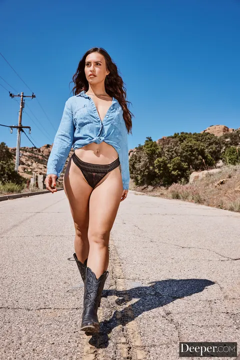 Kelsi Monroe: Brunette in Boots Gets Fucked Outdoors – photo 3 of 20