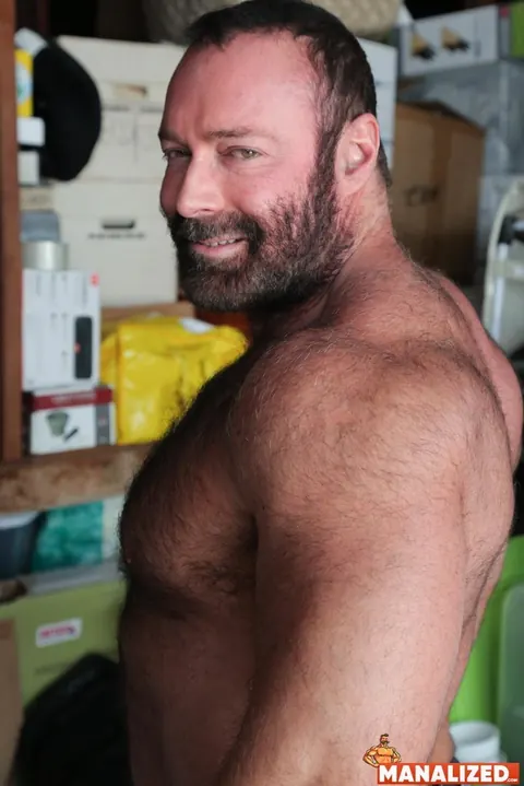 Two Hairy Men Kiss and Suck Each Other Off – photo 19 of 21