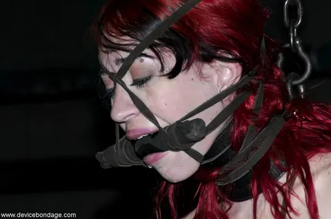 Mina Meow: Redhead in Bondage Uses a Dildo and Fingers Herself – photo 6 of 21