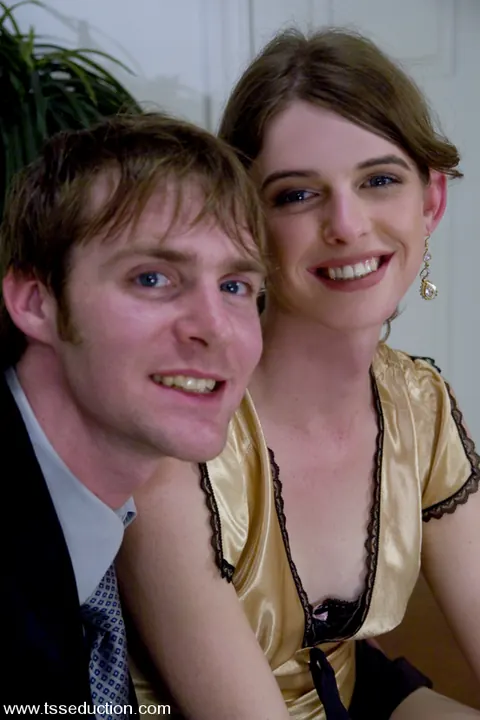 Slim Trans Brunette Takes Him Anally After Kissing – photo 10 of 15