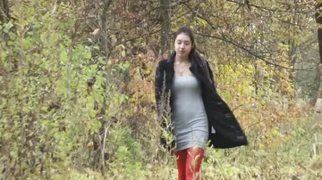 Diana Sweet – Brunette Peels Down Her Pantyhose to Pee Behind a Building